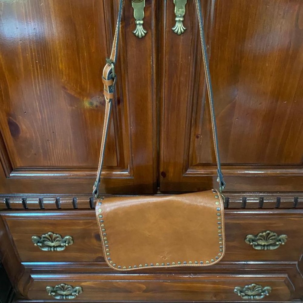 PATRICIA NASH SADDLE BAG WITH BRASS STUDS